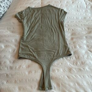 MISS LOLA WOMEN BODYSUIT SIZE SMALL